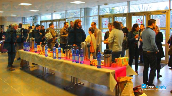 Photo de l’Grenoble Alpes University #17