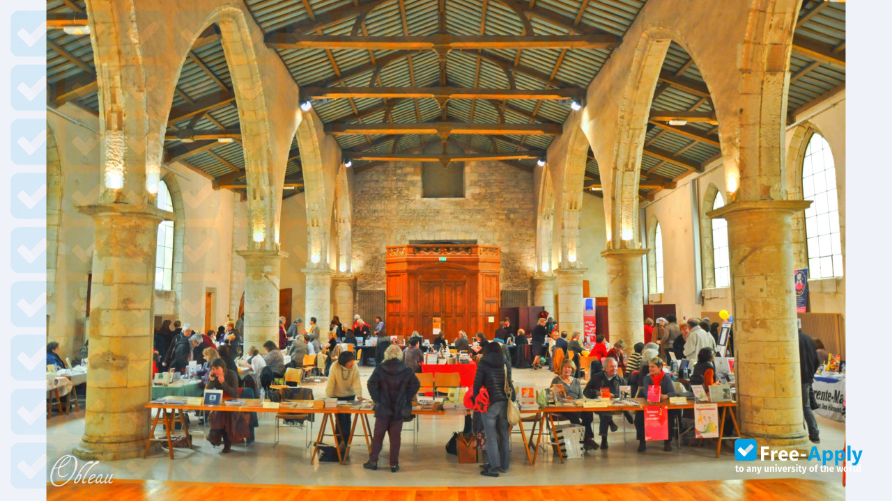Foto de la University of La Rochelle #26