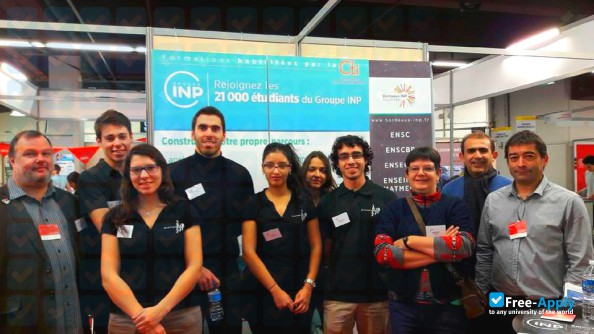 Foto de la Polytechnic Institute of Grenoble #11