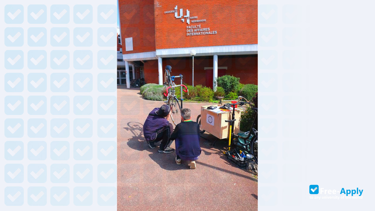 University of Le Havre photo #10