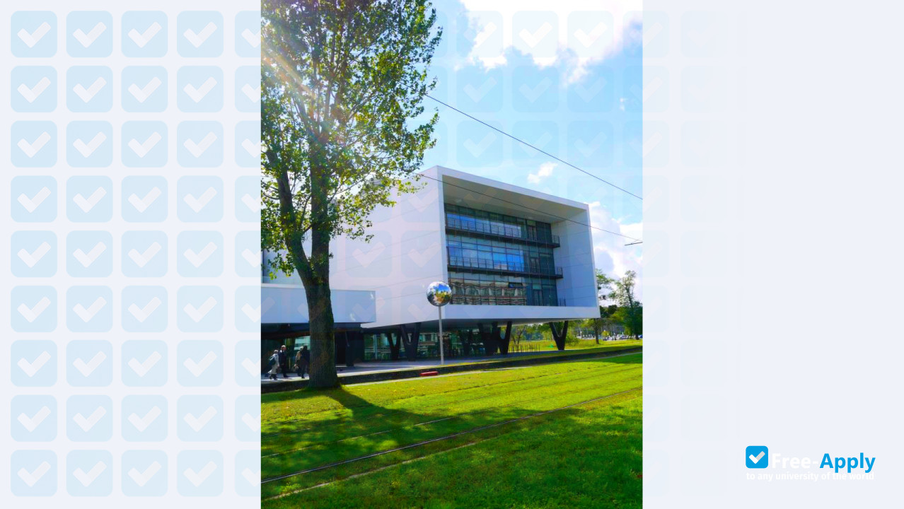 Higher School of Optics photo #9