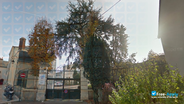 Foto de la The Academy of Orléans Tours #3