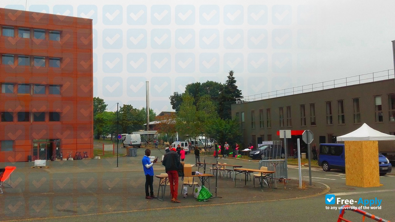 Photo de l’University of Le Mans #19