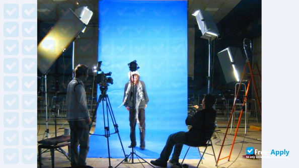Photo de l’EMC Higher School of Image Professions #8