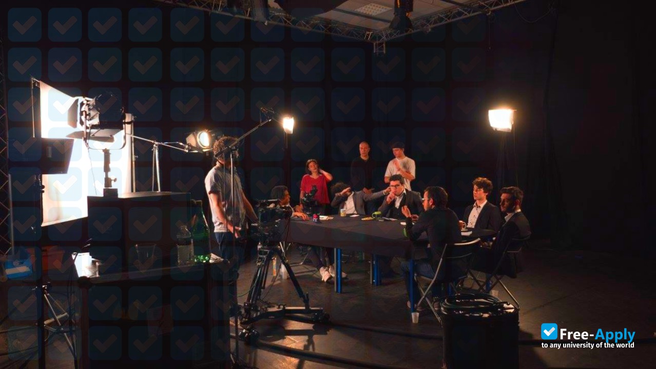 Photo de l’EMC Higher School of Image Professions #3