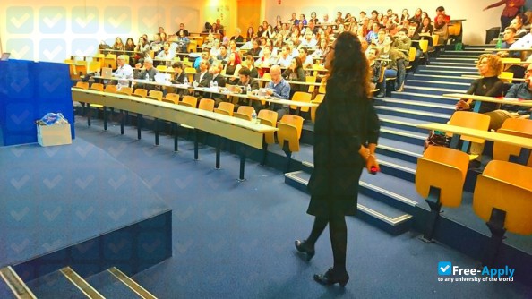 Foto de la University of Nîmes #9