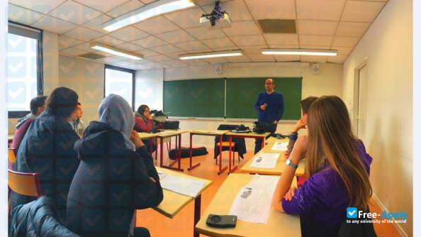 Foto de la University of Technology of Belfort-Montbéliard #9