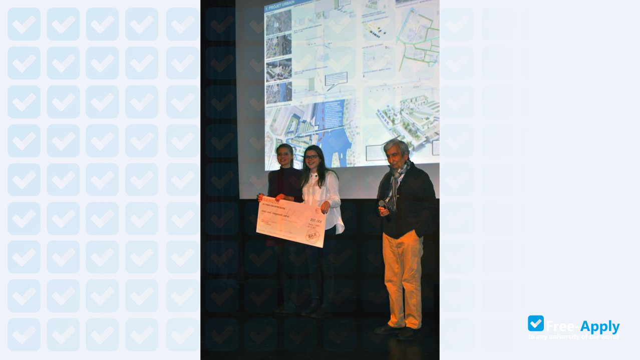 Foto de la Toulouse School of Architecture #3
