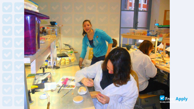 Ecole Dentaire Française photo #8