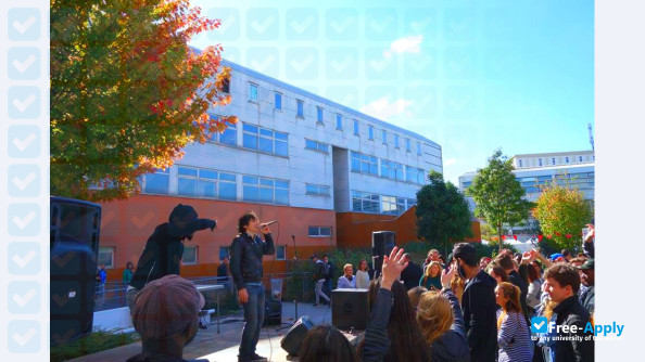University of Paris 8 Vincennes-Saint-Denis photo #3