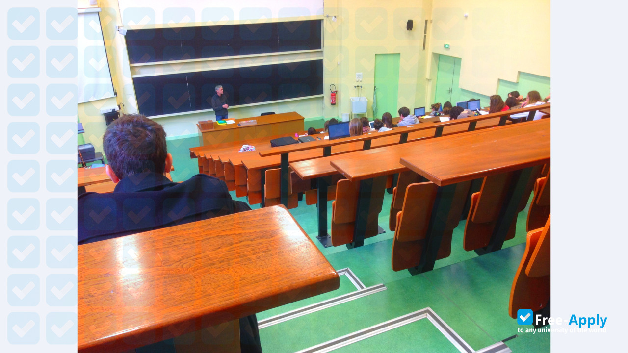 University of Poitiers photo #3