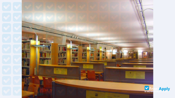 University of Paris-Descartes photo #8