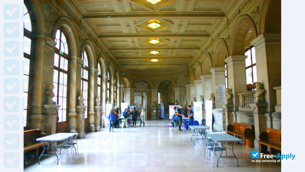 University of Paris-Descartes photo #4