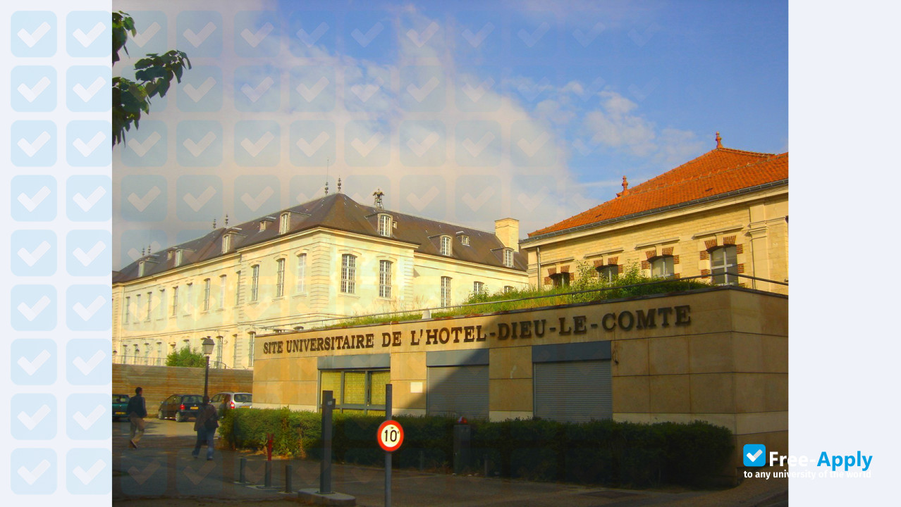 University of Reims Champagne-Ardenne photo #2
