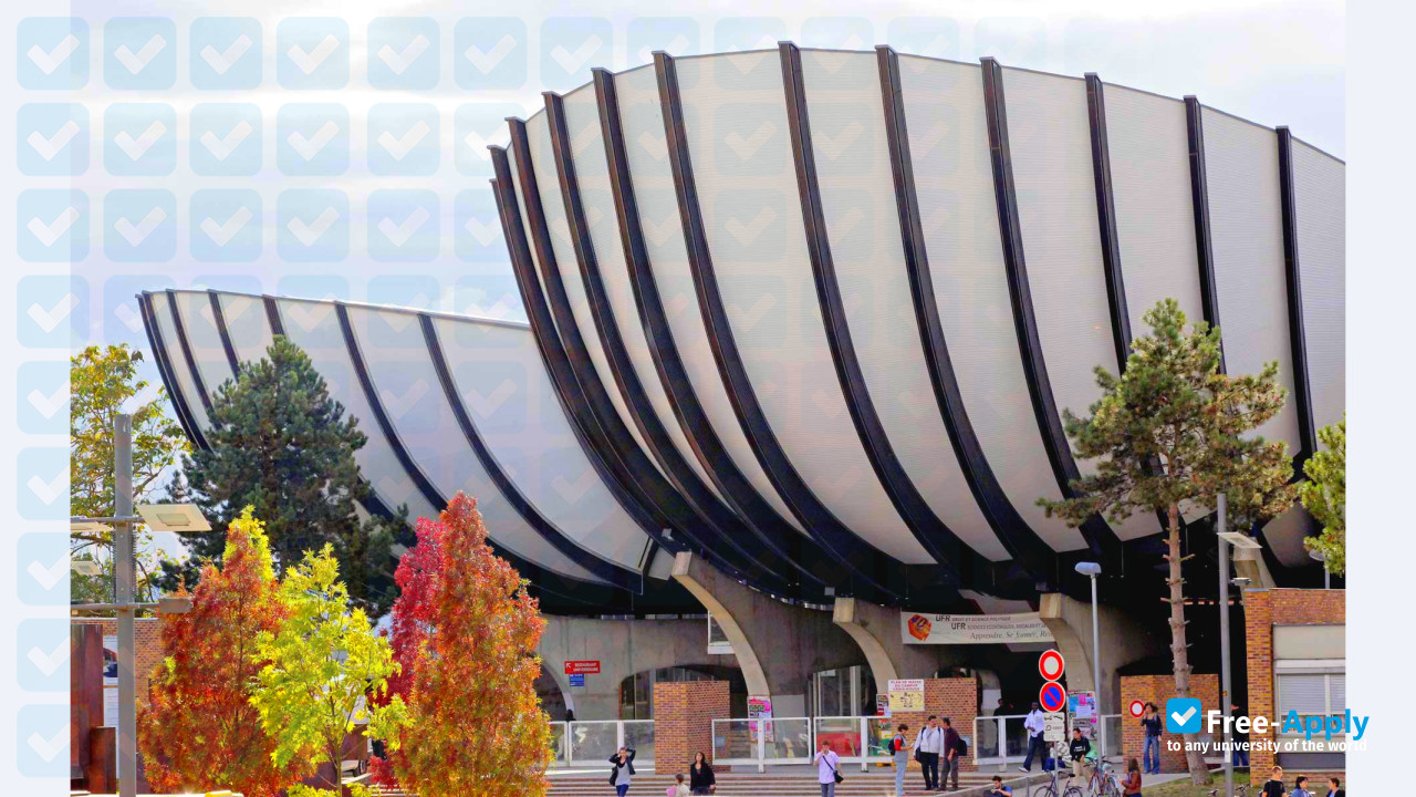 University of Reims Champagne-Ardenne photo #4