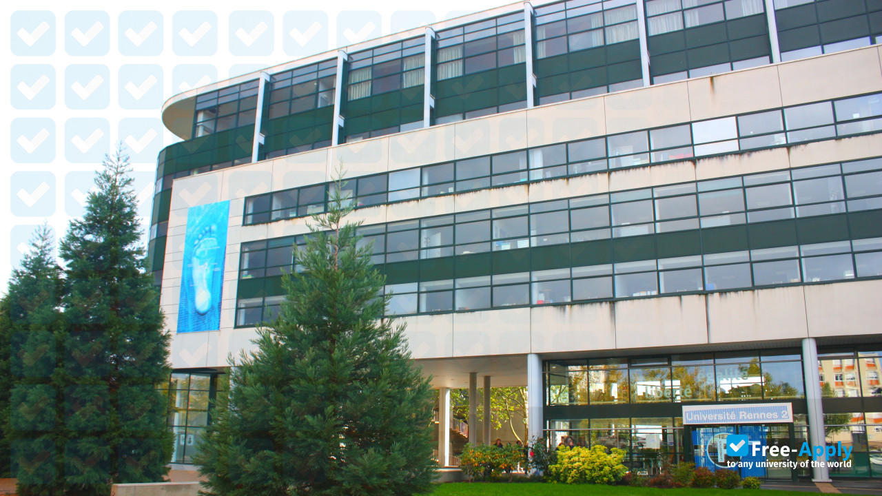 Rennes 2 University photo #8