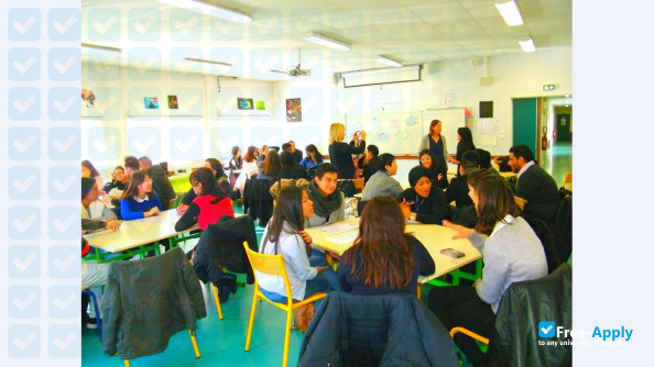 Paris XII Val de Marne University photo