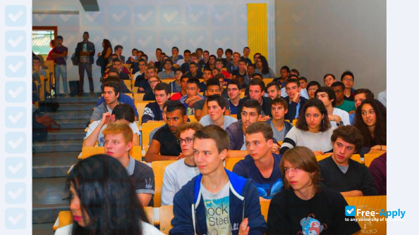 Engineering School in Computer Science and Digital Technologies фотография №10