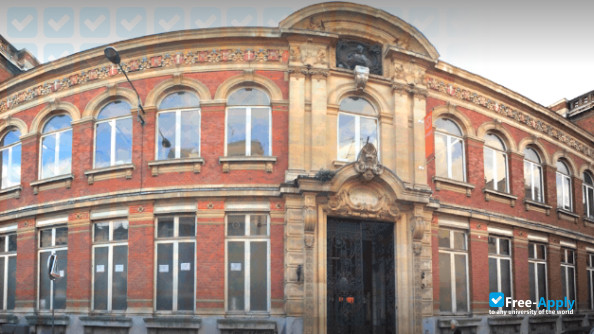 Foto de la Higher School of Journalism of Lille #3