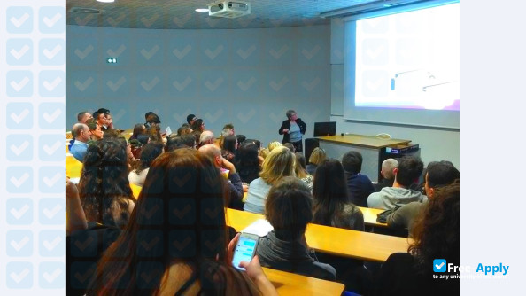 Foto de la School of Technology of Biomolecules of Bordeaux #9