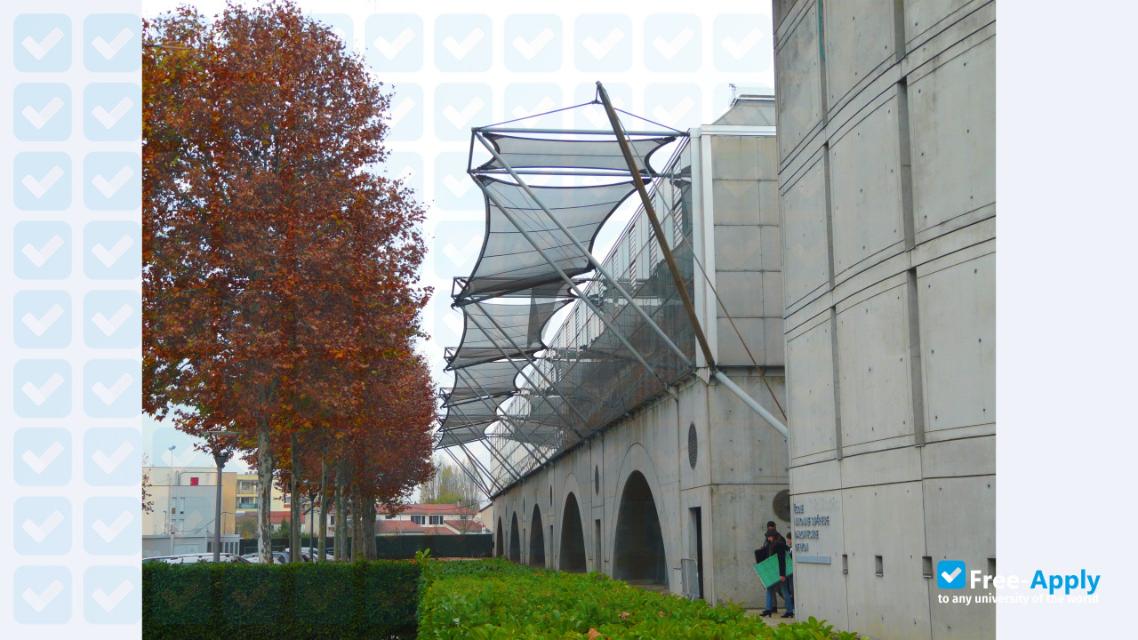 National School of Architecture of Lyon фотография №3