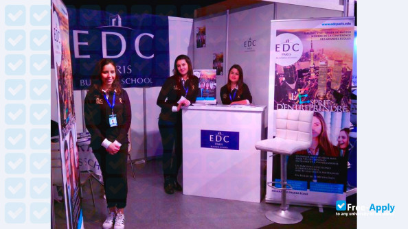 Foto de la EDC Paris Business School #3