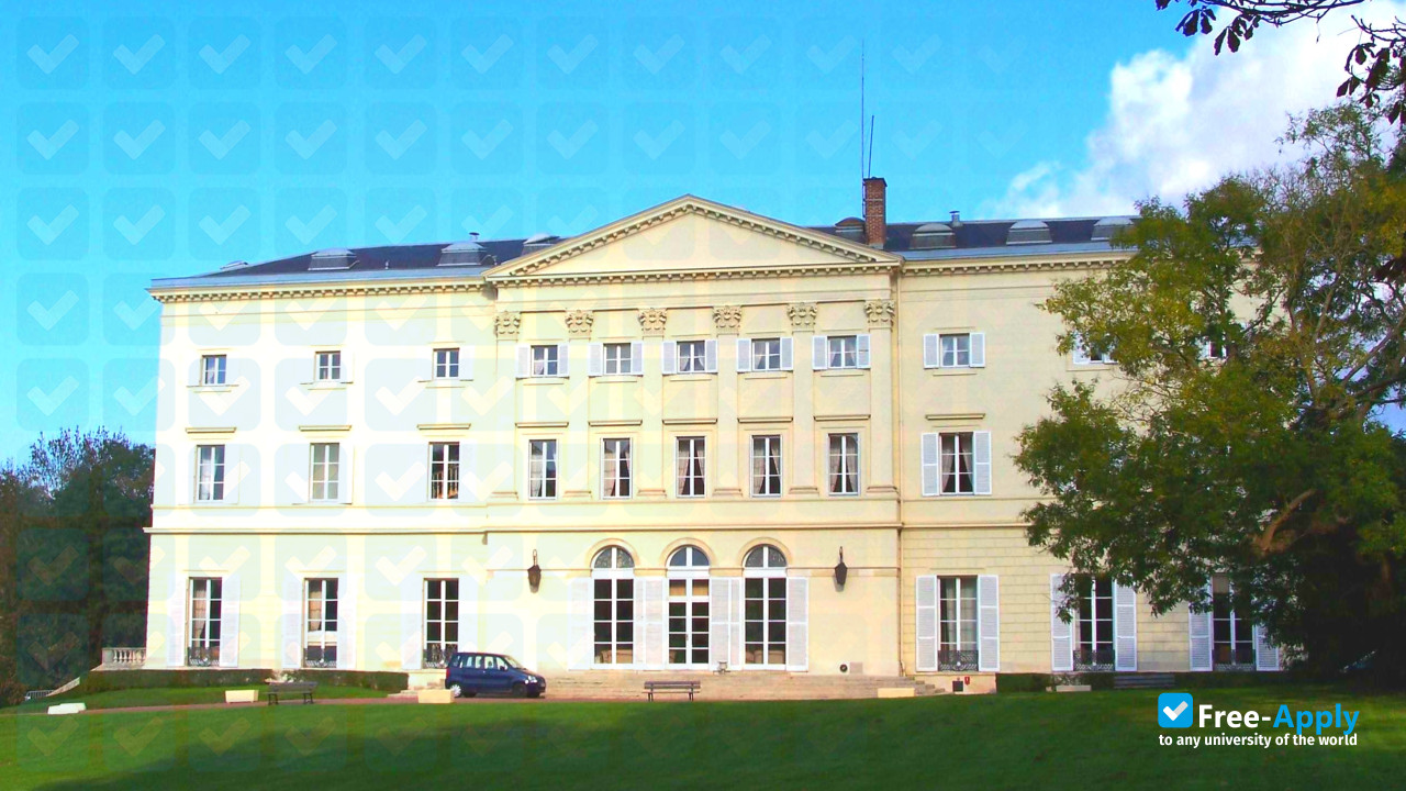 Photo de l’School of Higher Commercial Studies of Paris HEC #5