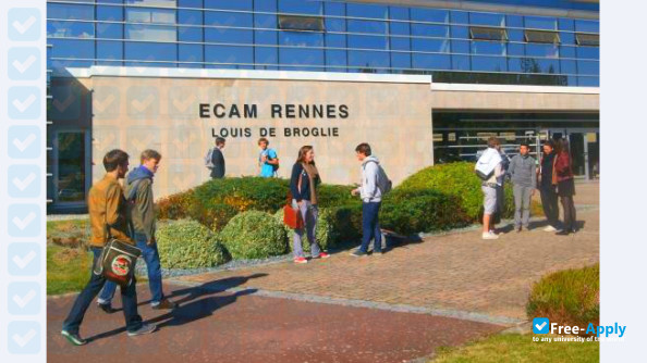 Foto de la School of Louis de Broglie