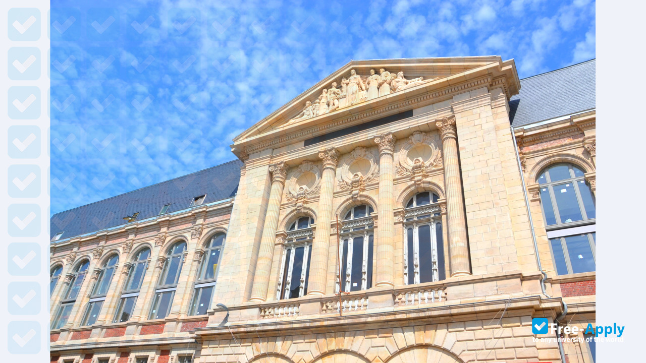 Foto de la Lille Institute of Political Studies #6
