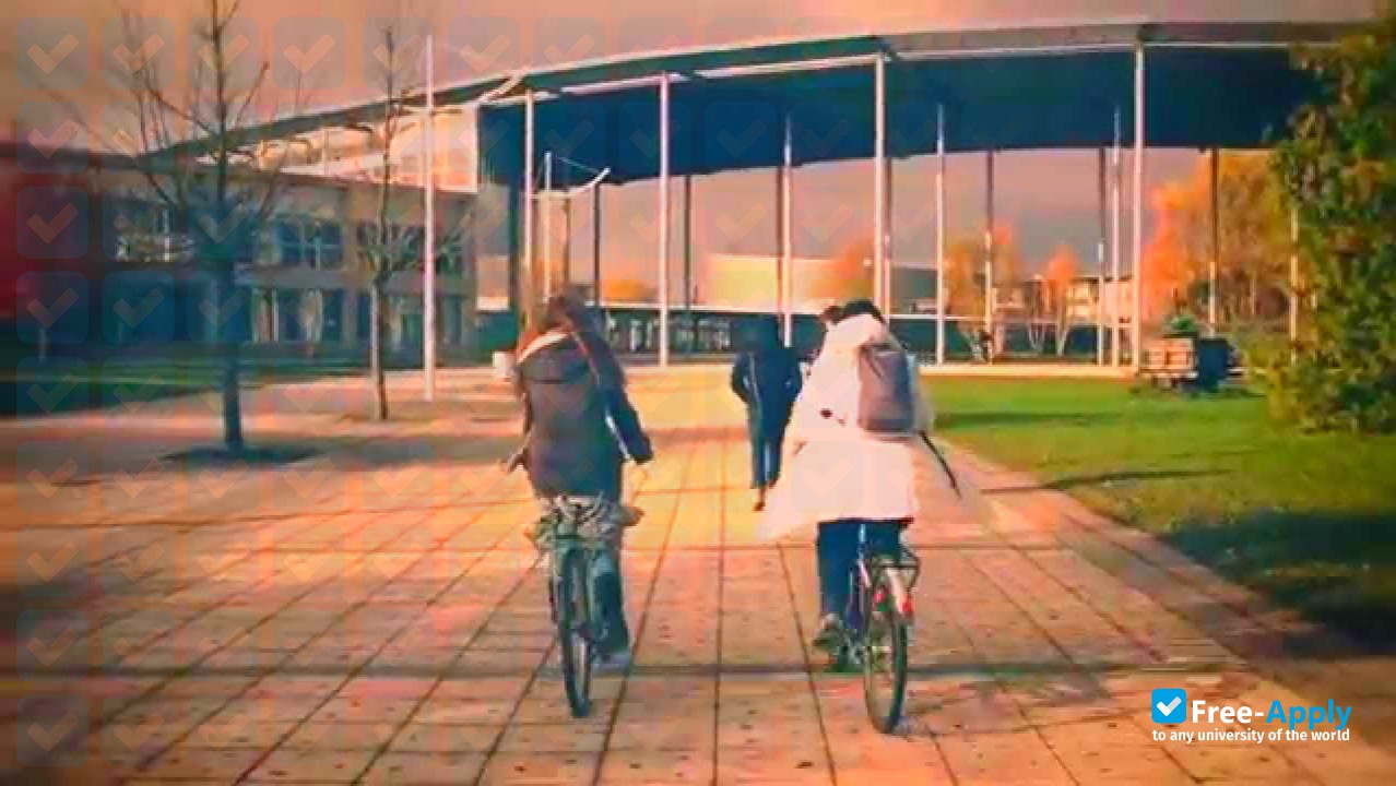 University of Technology of Troyes photo #7