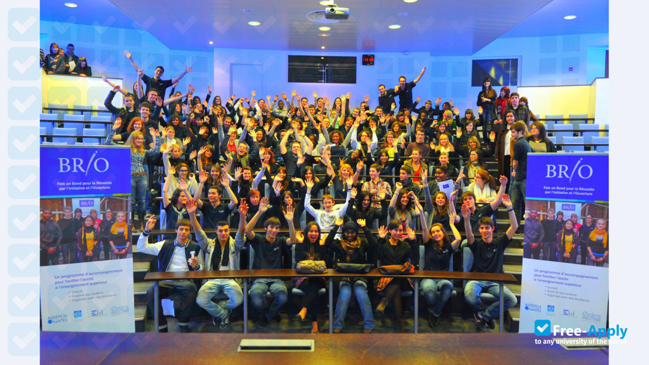 Central School of Nantes photo #3