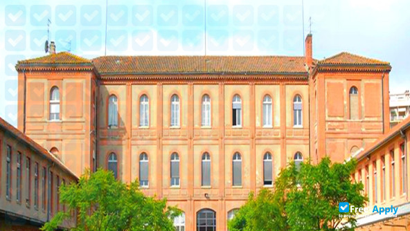 The Ecole Supérieure du Professorial and Education Toulouse