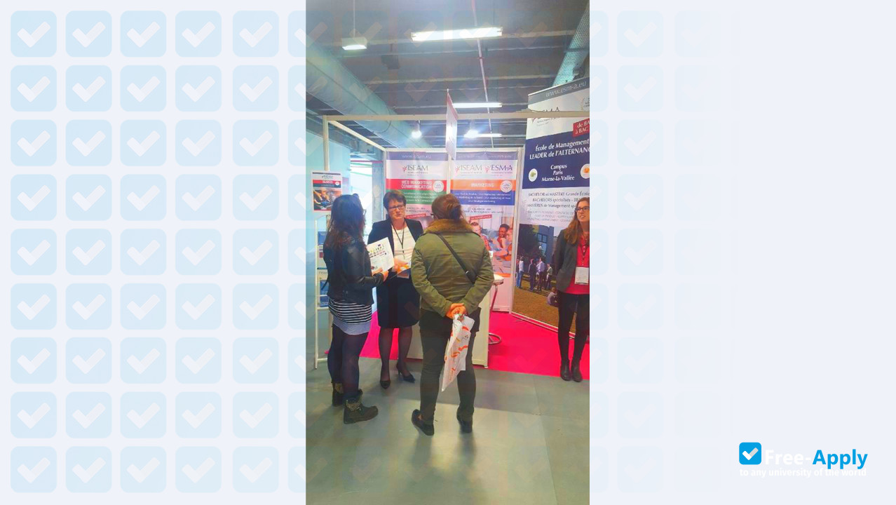 Foto de la International Business School #15