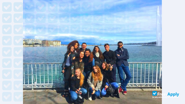 Photo de l’School of International and Political Studies #12