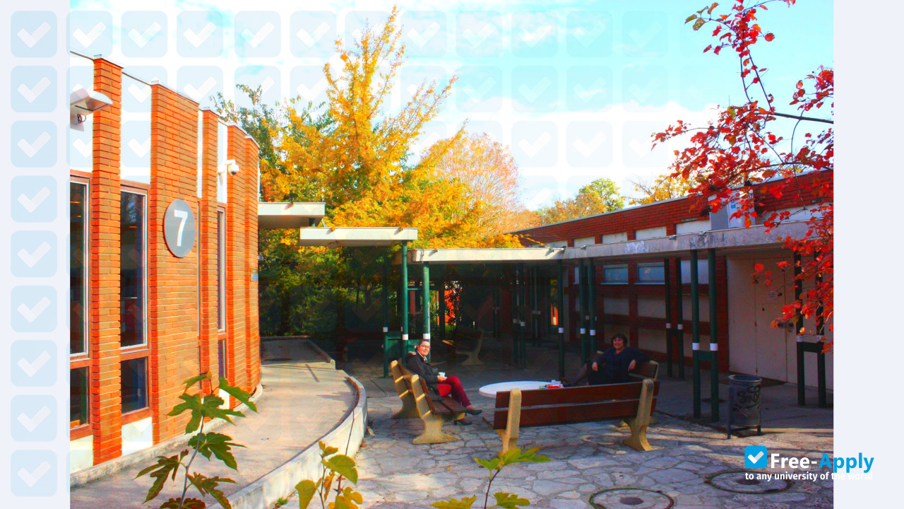 Foto de la National Teacher Training School in Agronomy #10