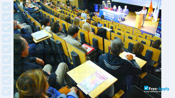 University of Toulon photo #11