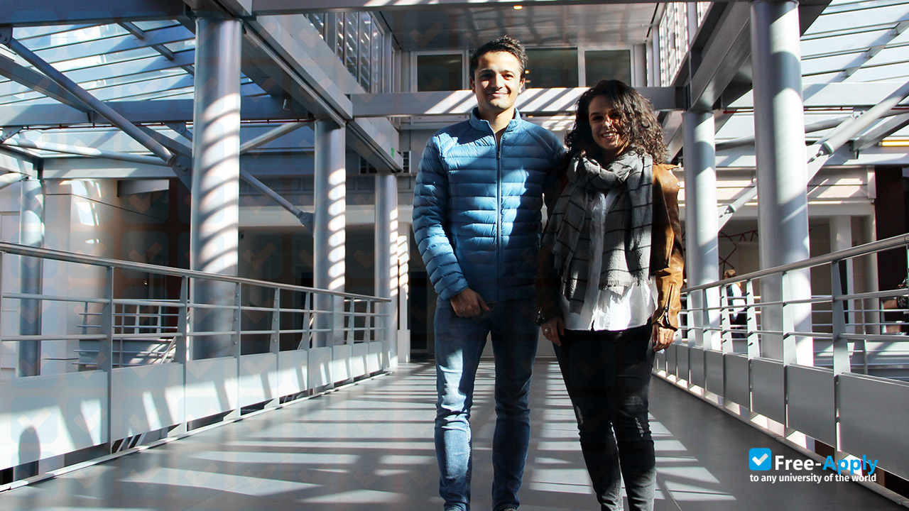 Photo de l’ESDES Lyon Business School #9