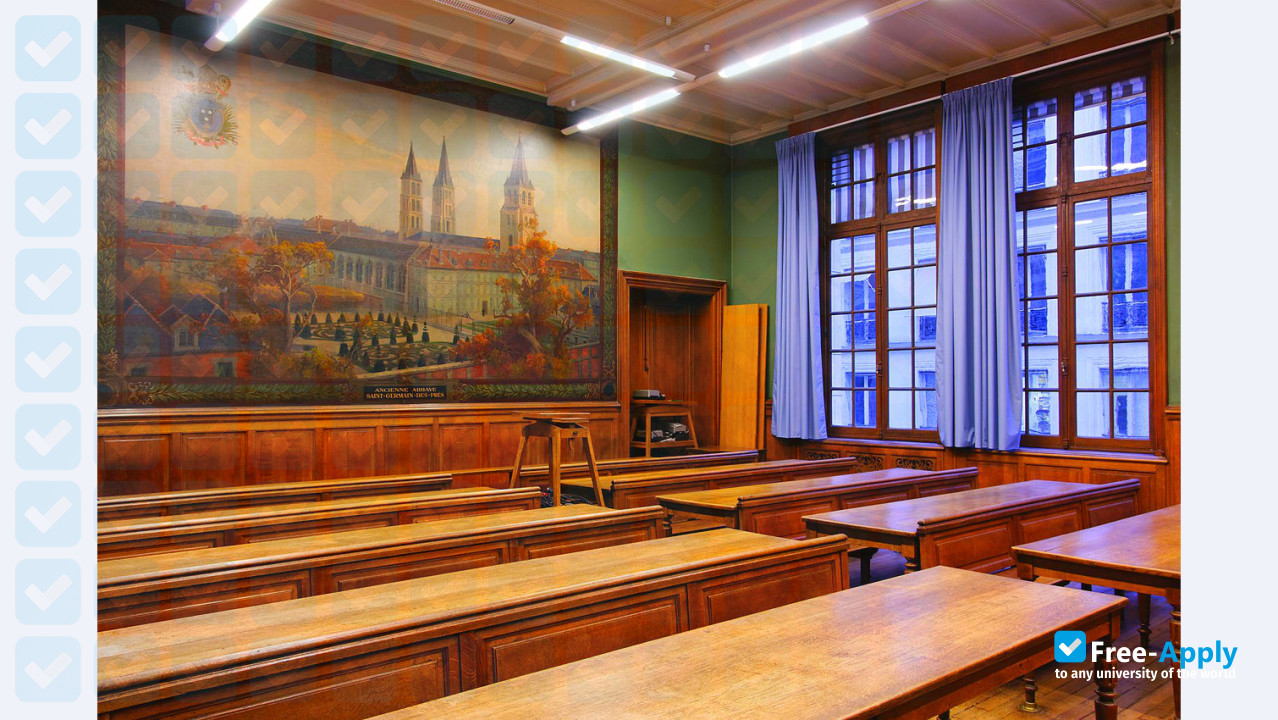 National School of Charters photo #8