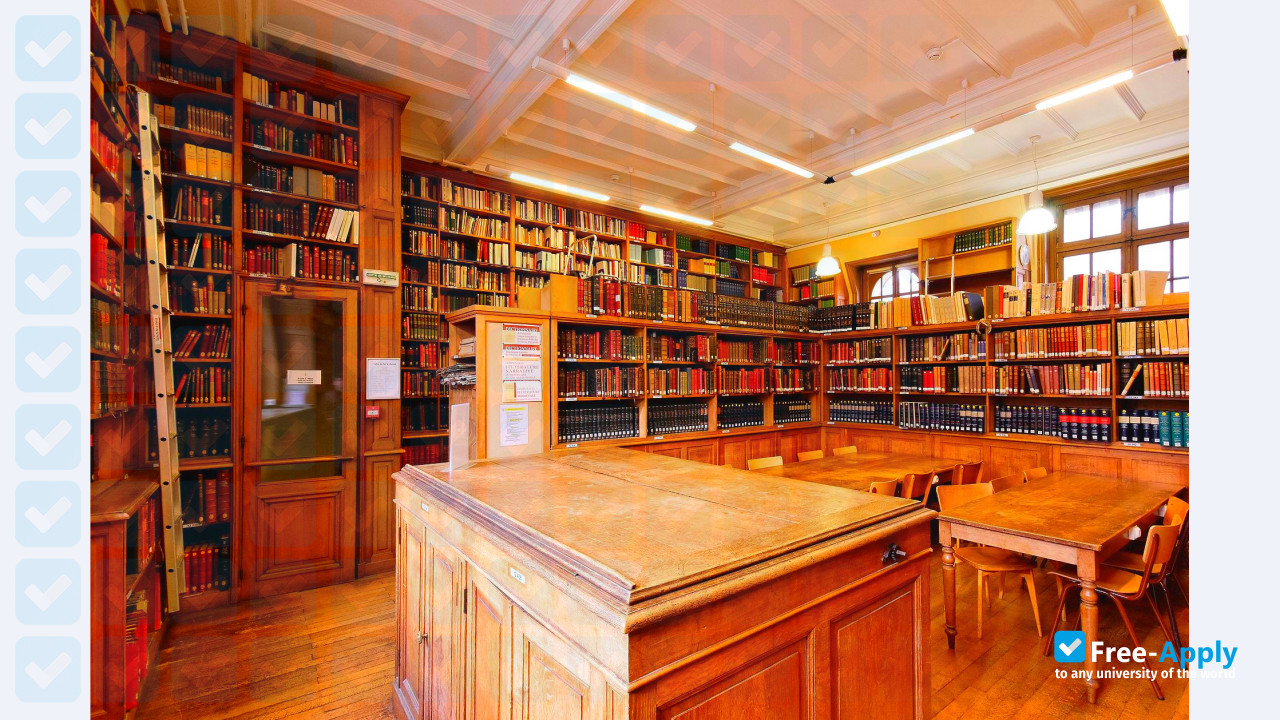 National School of Charters photo #4