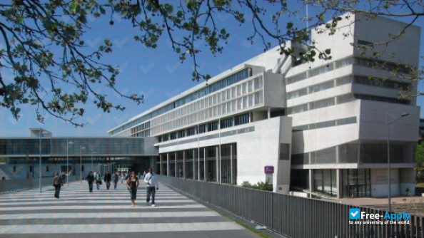 Foto de la National School of Art of Paris-Cergy #9