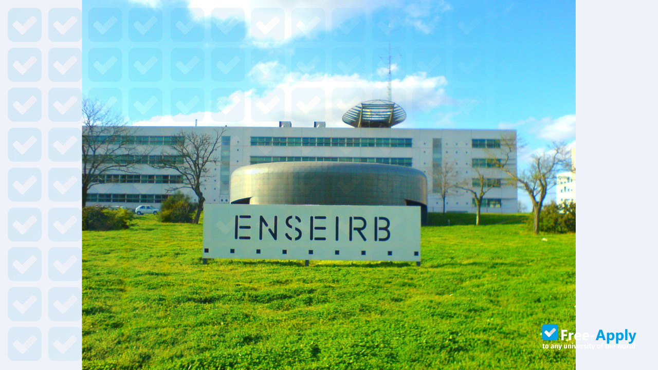 Photo de l’National School of Electronics, Computer Science, Telecommunications, Mathematics and Mechanics of B #7