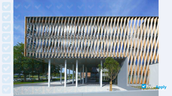 Photo de l’National School of Electronics, Computer Science, Telecommunications, Mathematics and Mechanics of B #12