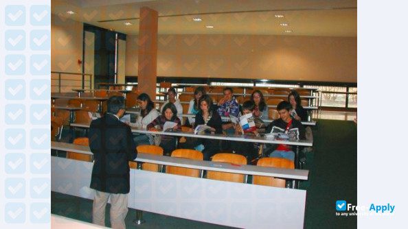 Photo de l’National School of Electrical Engineering, Electronics, Computer Science, Hydraulics and Telecommuni #10
