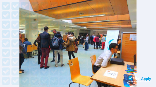 Foto de la Higher National School of Chemical Industries of Nancy #3