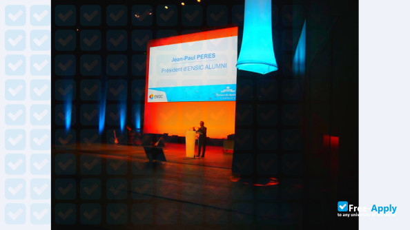Foto de la Higher National School of Chemical Industries of Nancy #8