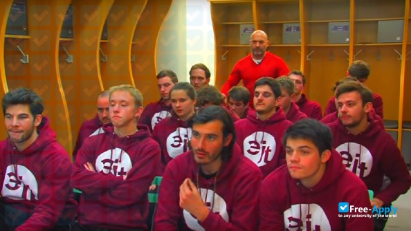 Toulouse School of Journalism photo #6