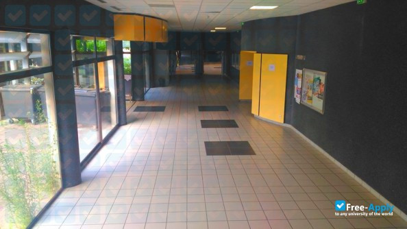National School of Chemistry, Biology and Physics photo #3