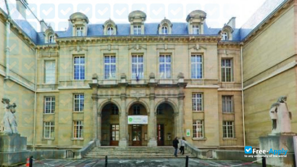 Foto de la National School of Chemistry of Paris #8