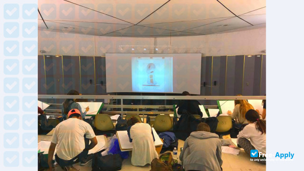 Graduate School of Art and Design Marseille-Mediterranée photo #10