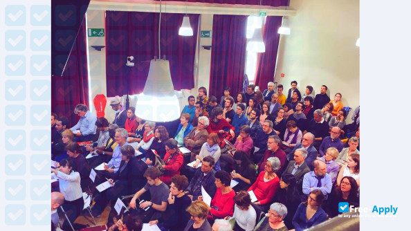 Paris School of Economics photo #4